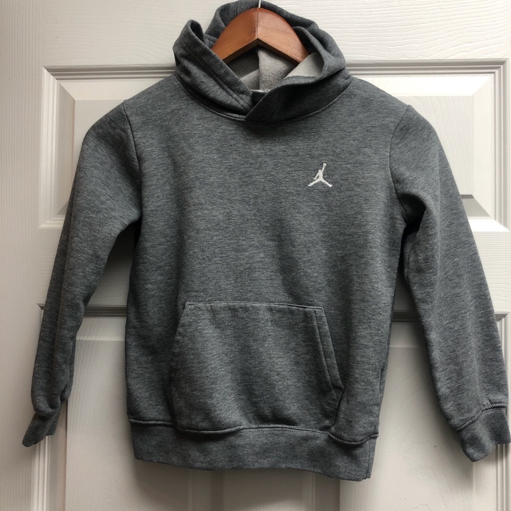 Jordan Gray Pullover Hoodie with Jumpman Logo Boys 6-7 Years